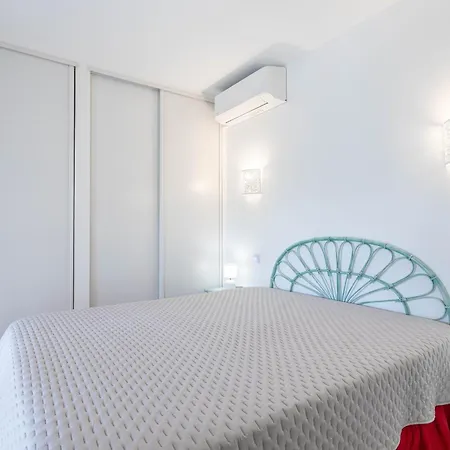 Rez 65m² 5 Min Centre Plages 公寓