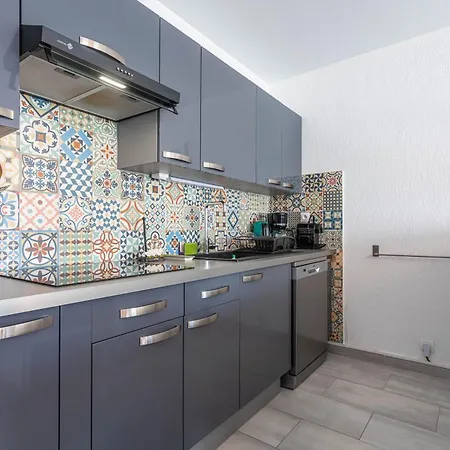 Rez 65m² 5 Min Centre Plages 公寓